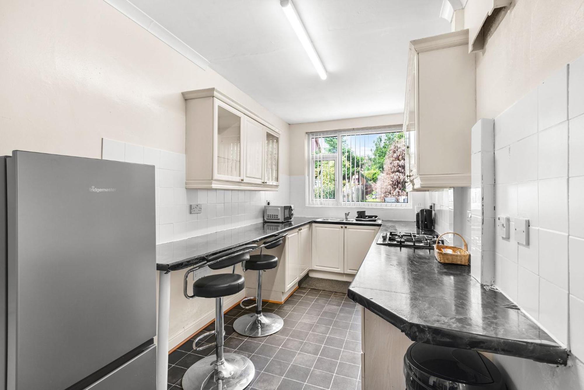Hilltop Place Suites Near Meadowhall Sheffield Buitenkant foto